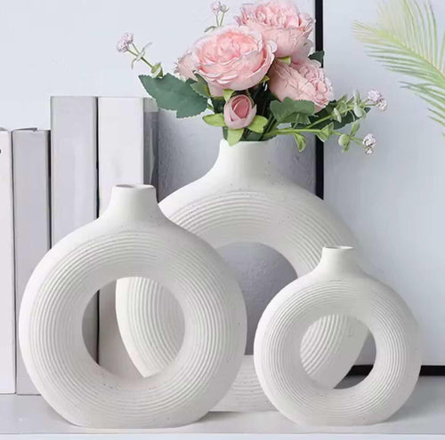 Round vase